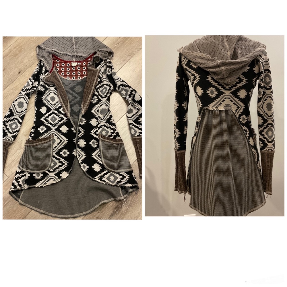 Gimmicks by BKE Black and Gray Patterned Cardigan